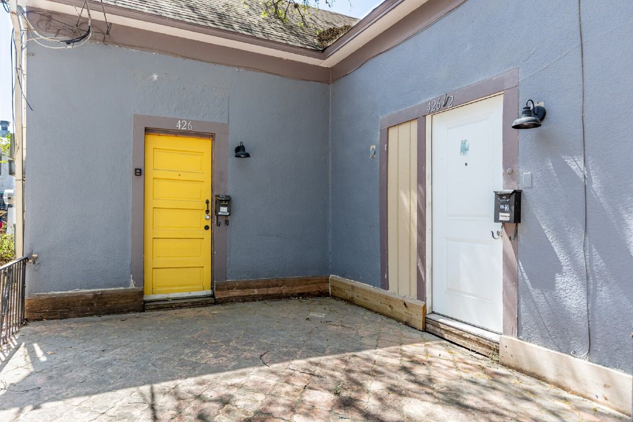 426 W Woodlawn Ave #1 - Photo 2 of 25
