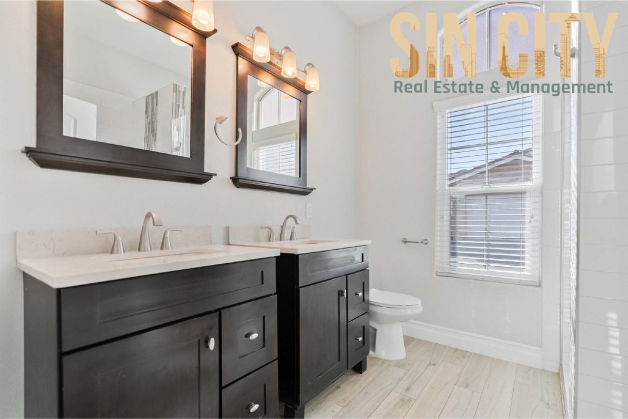 2854 W Agate Ave - Photo 7 of 18