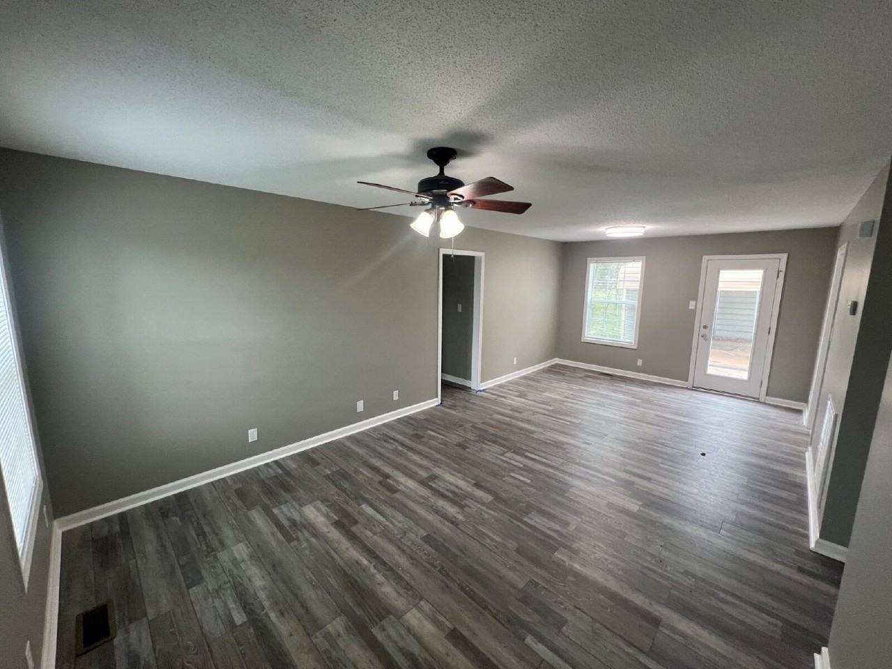 2303 Old Ashland City Rd - Photo 2 of 18