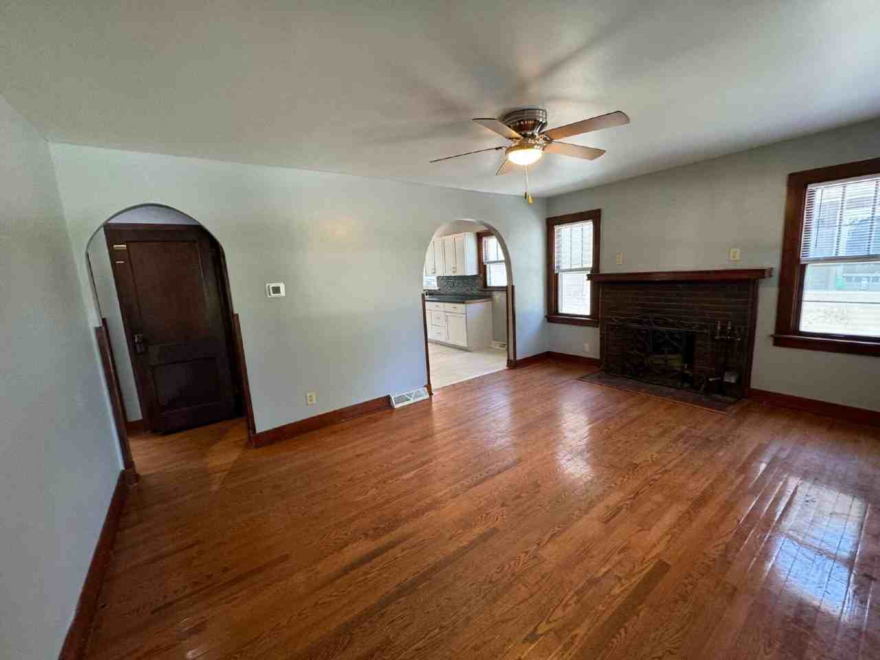 1806 E Stanford Ave - Photo 2 of 21