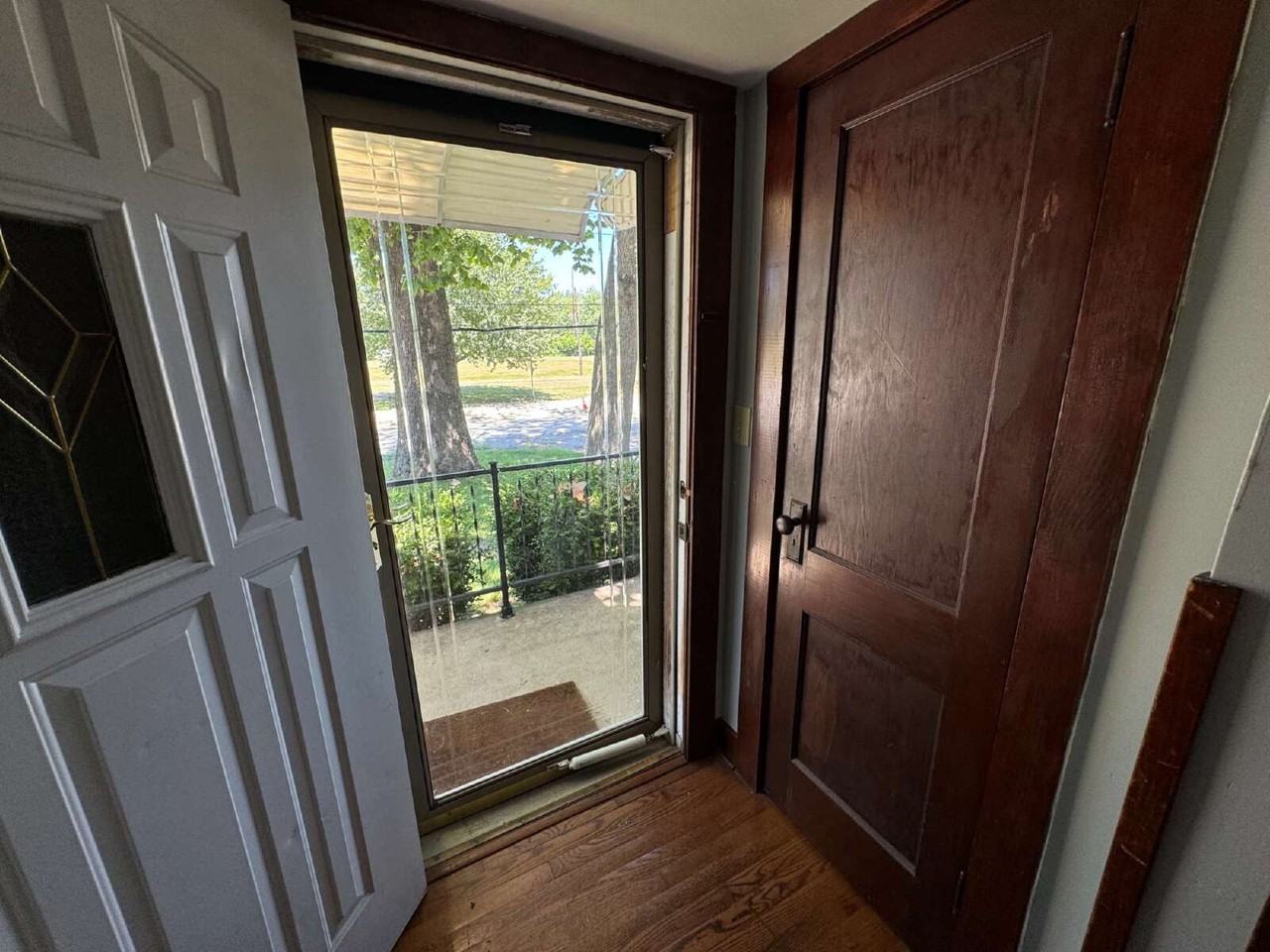 1806 E Stanford Ave - Photo 5 of 21