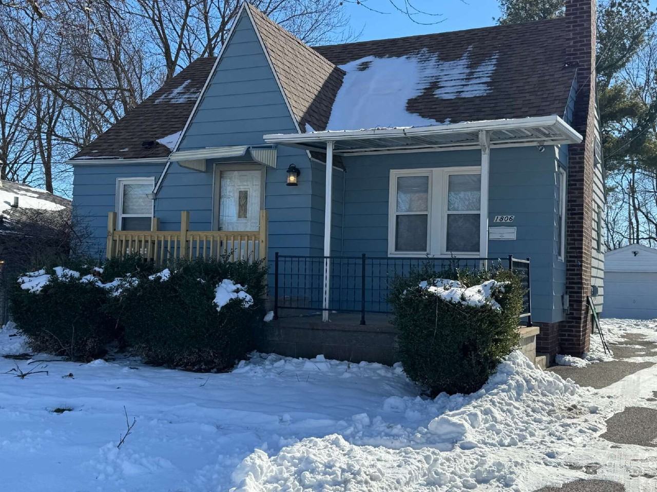 1806 E Stanford Ave - Photo 6 of 21