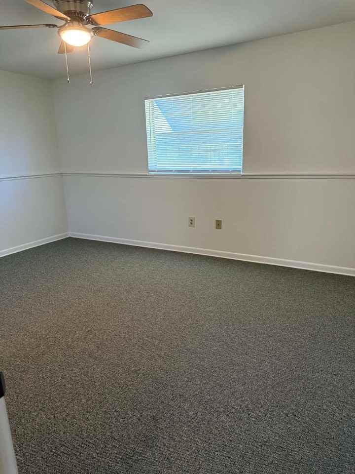 2633 Coral Ave - Photo 7 of 16