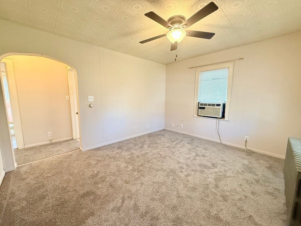 3118 N Finnell Ave - Photo 3 of 8