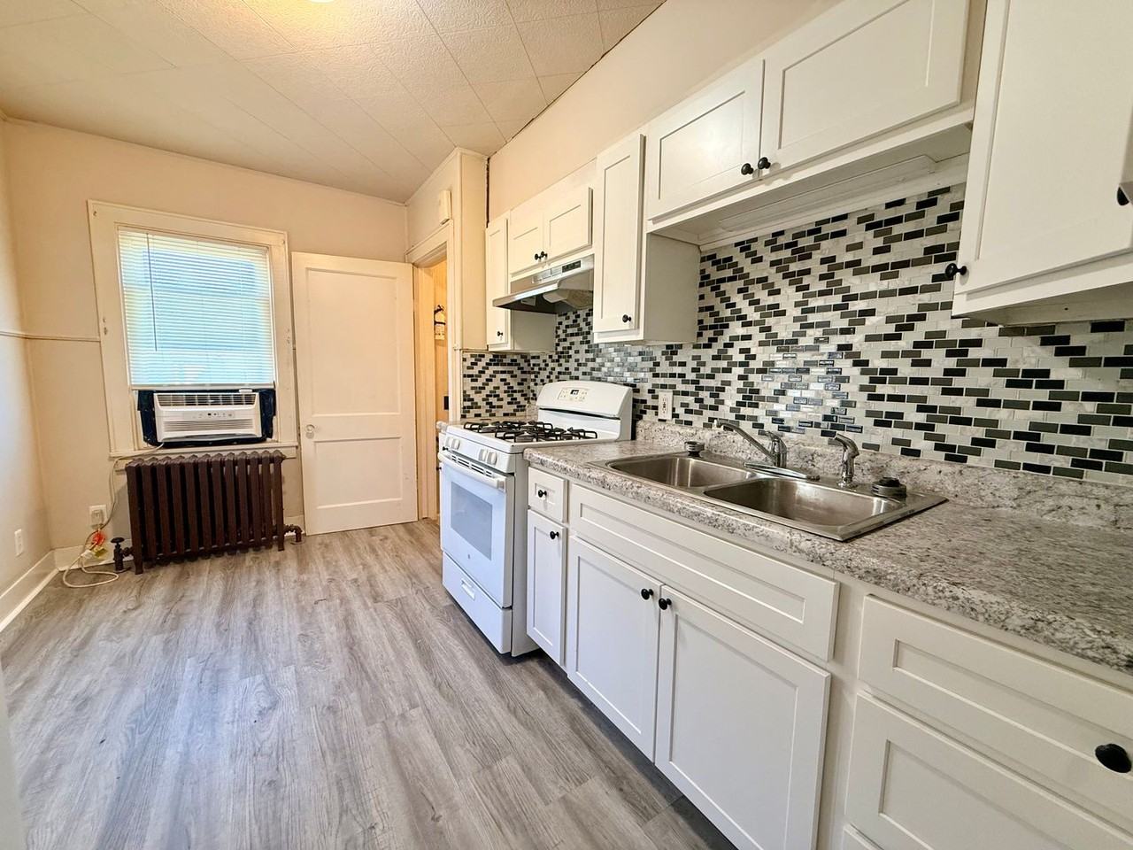 3118 N Finnell Ave - Photo 4 of 8