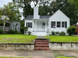 featured image of 107 E Club Blvd