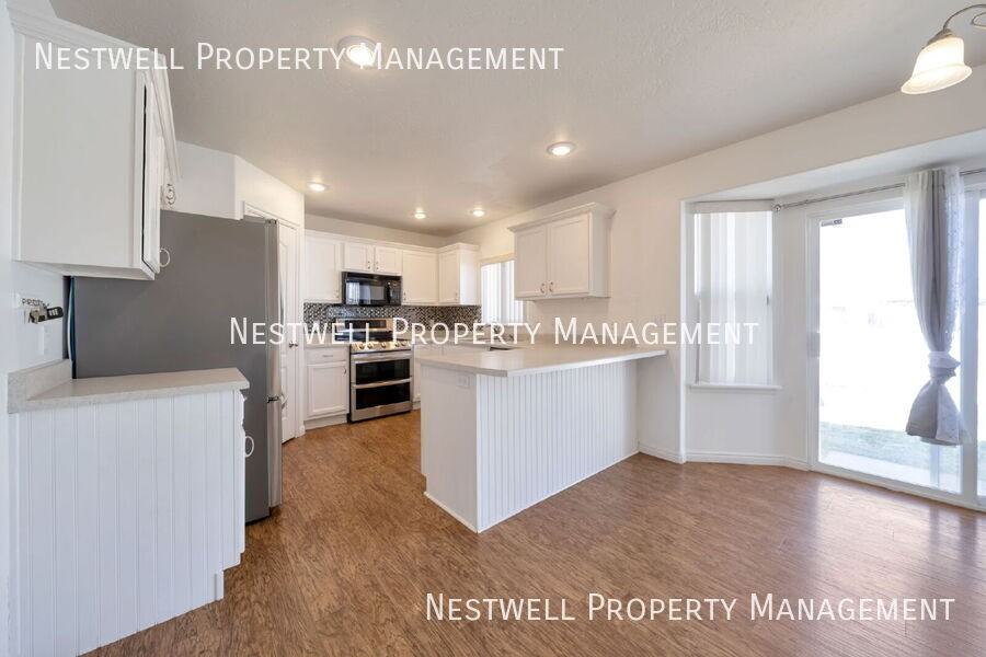 4084 W Poplar Grove Dr - Photo 2 of 30