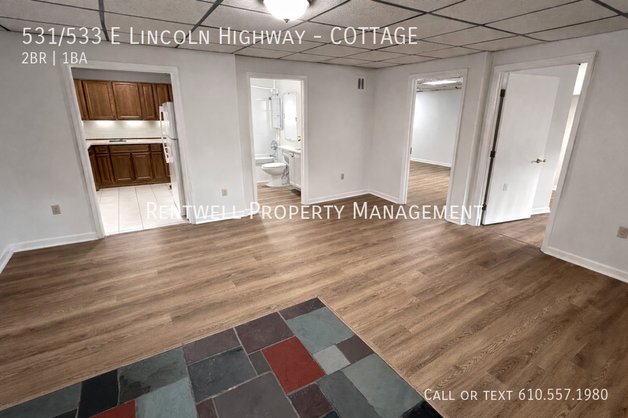 LINCOLN & - Photo 2 of 5