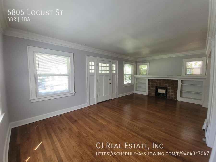 5805 Locust St - Photo 2 of 12