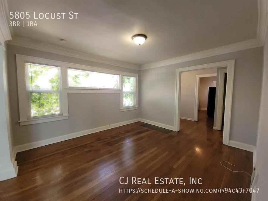 5805 Locust St - Photo 4 of 12