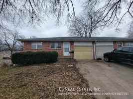 featured image of 2001 S Claremont Ave