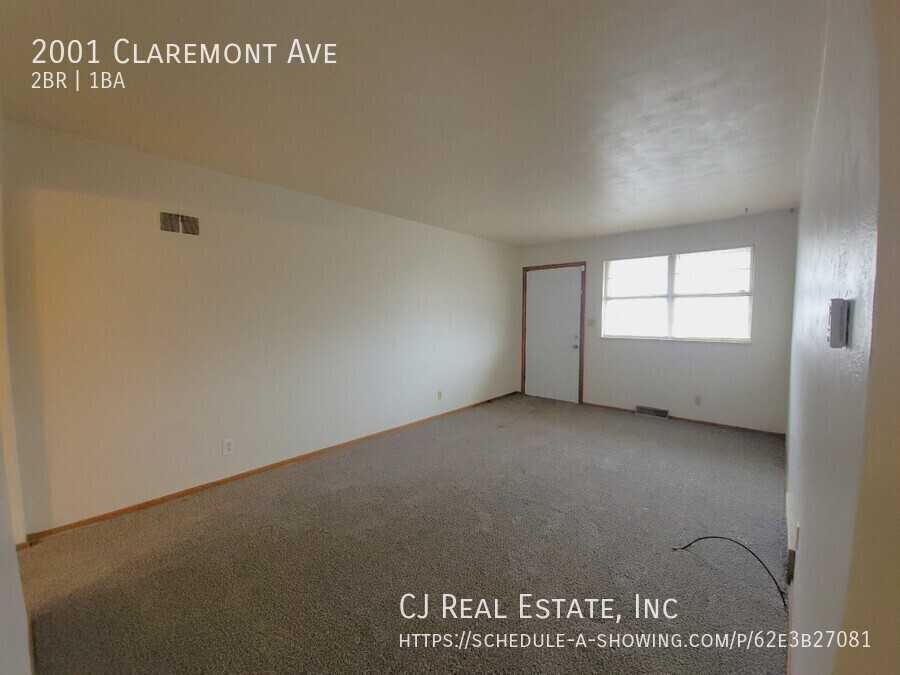 2001 S Claremont Ave - Photo 2 of 10