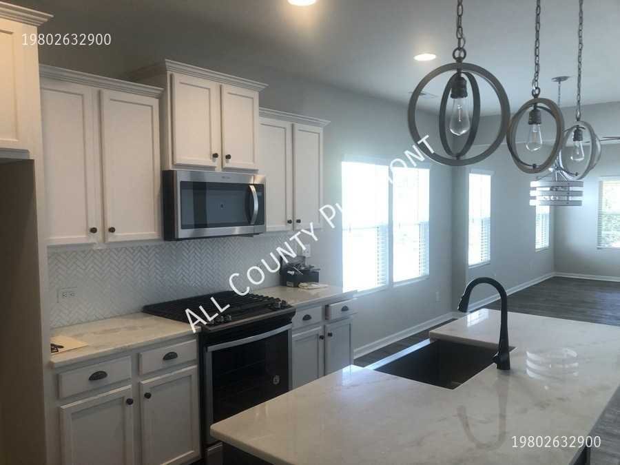 1144 Streamside Ln - Photo 5 of 19