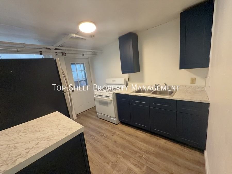 2419 Cottage Grove Ave #7 - Photo 3 of 6