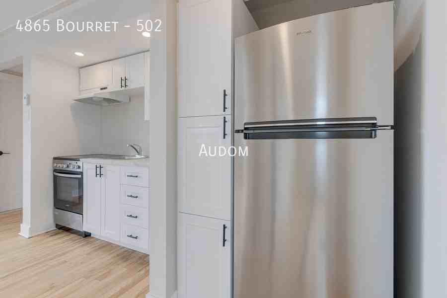 Bourret - Photo 2 of 13