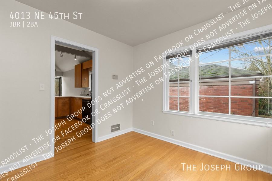 4013 Ne 45th St - Photo 6 of 39