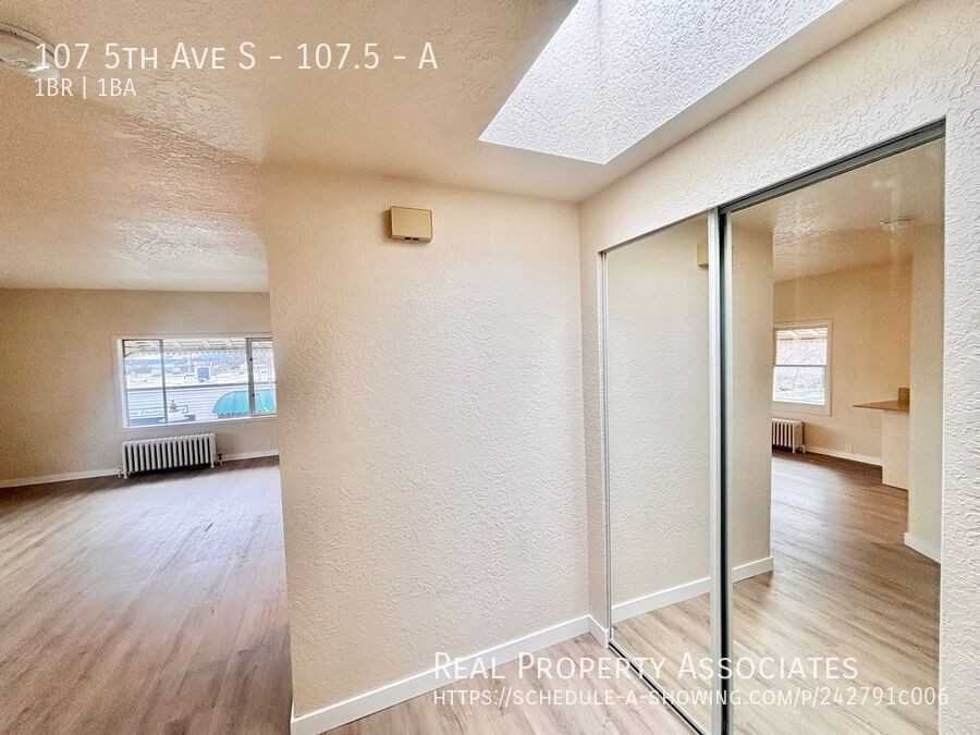 107 5th Ave S #A - Photo 3 of 21