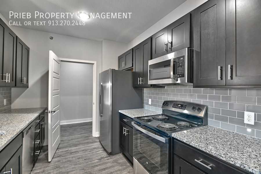 22204 W 123rd Ter #210B6 - Photo 2 of 8