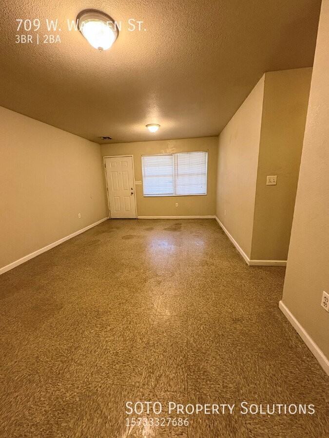 709 Warren St - Photo 2 of 14