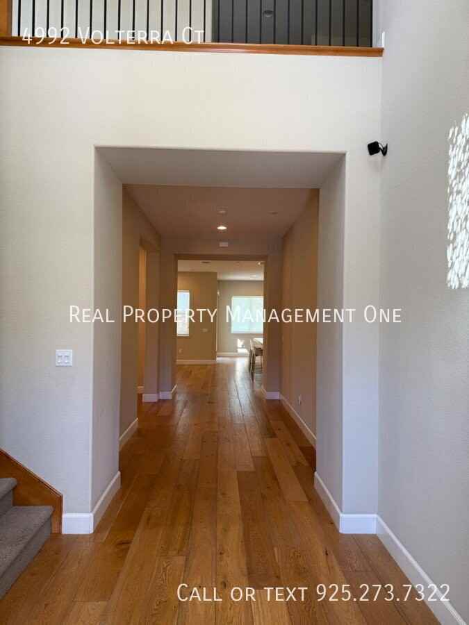 4992 Volterra Ct - Photo 4 of 50