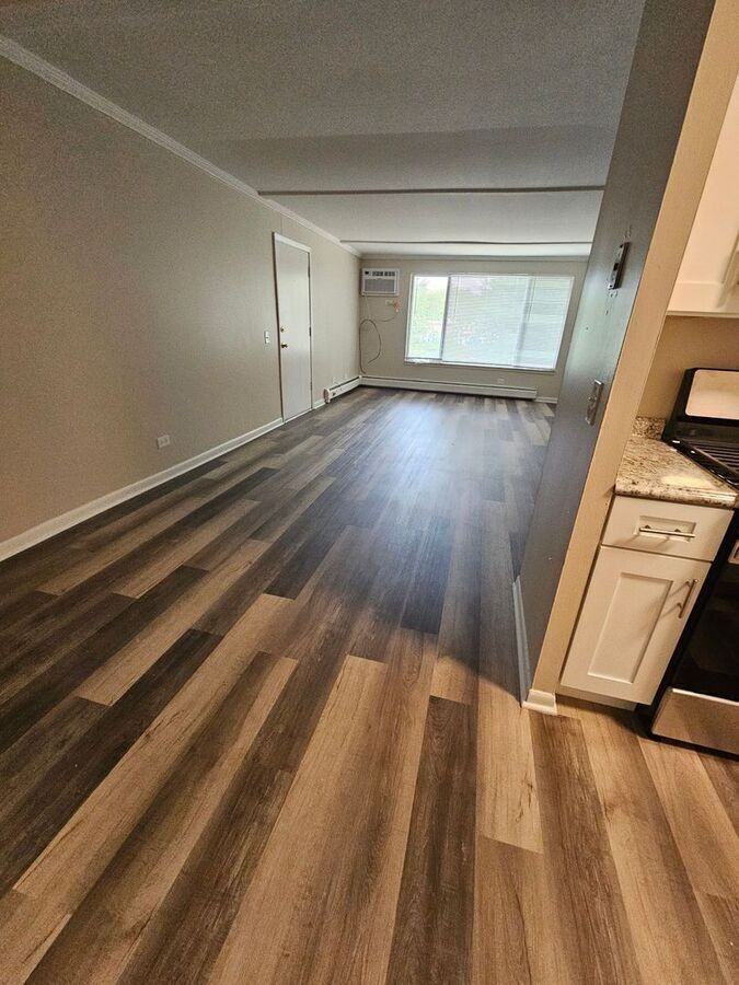 317 N Harvard Ave #1G - Photo 3 of 7