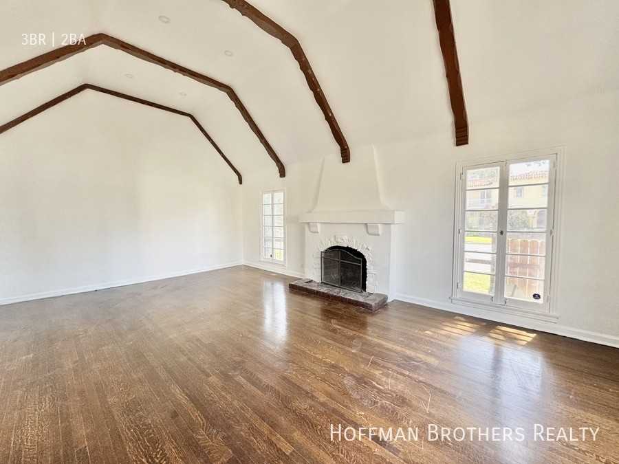 302 N Mansfield Ave #A - Photo 5 of 22