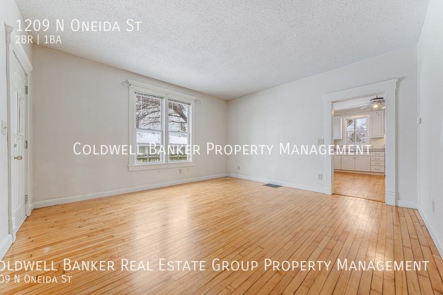 1209 N Oneida St - Photo 3 of 18