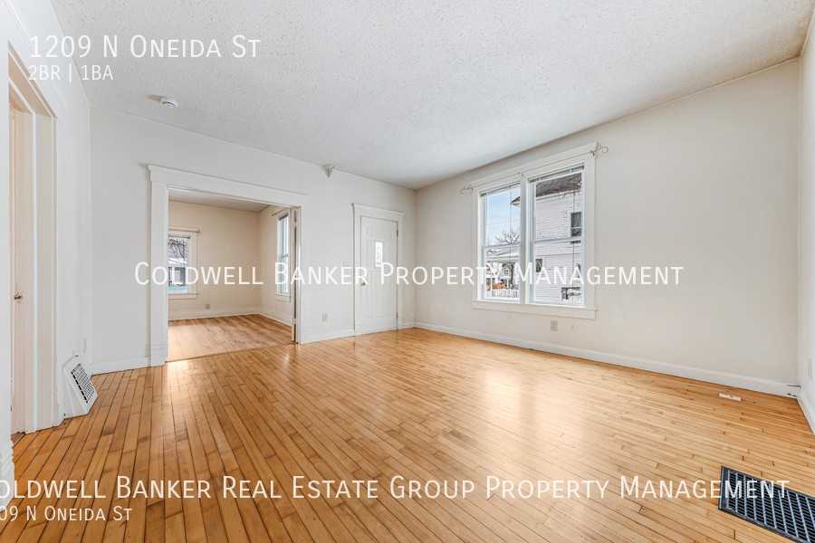 1209 N Oneida St - Photo 4 of 18