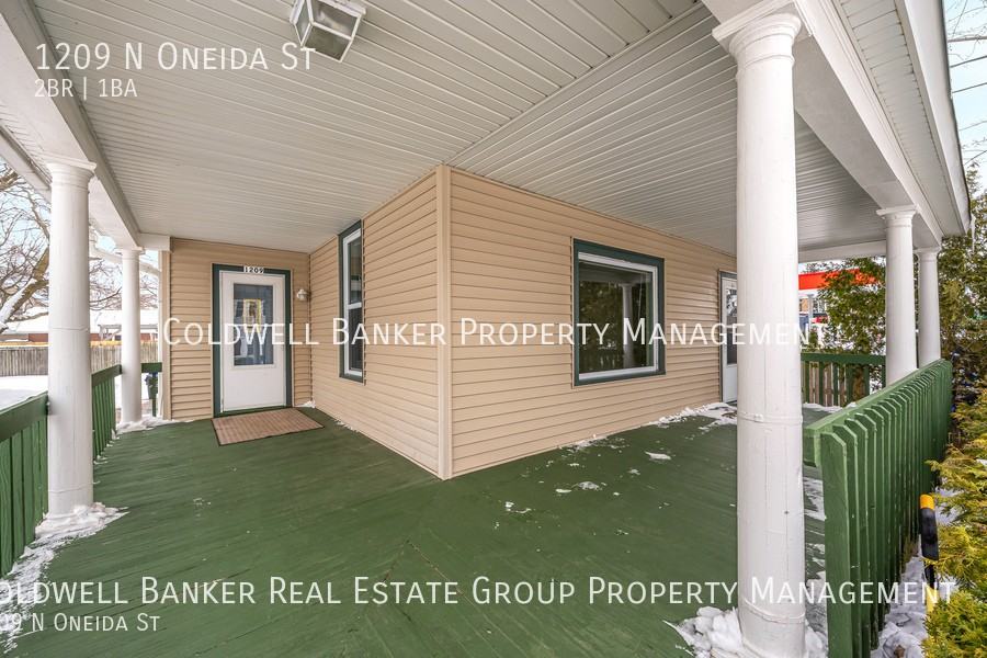 1209 N Oneida St - Photo 3 of 18