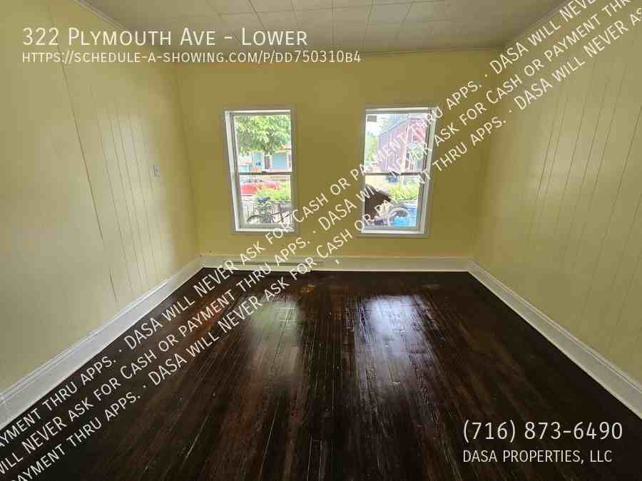 322 Plymouth Ave - Photo 4 of 16