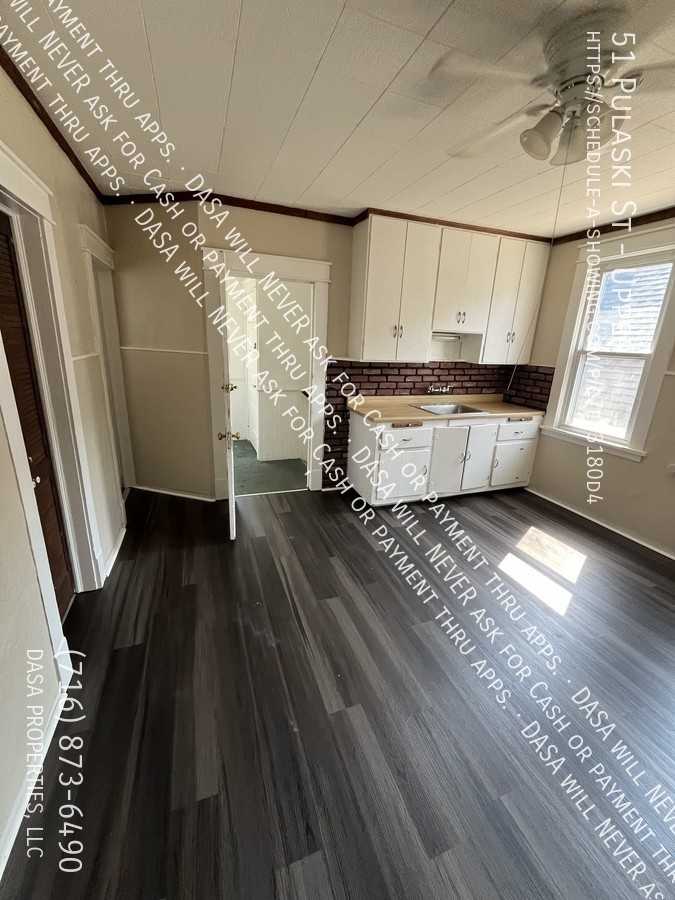 51 Pulaski St - Photo 3 of 10