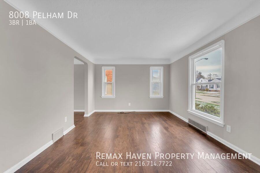 8008 Pelham Dr - Photo 4 of 27