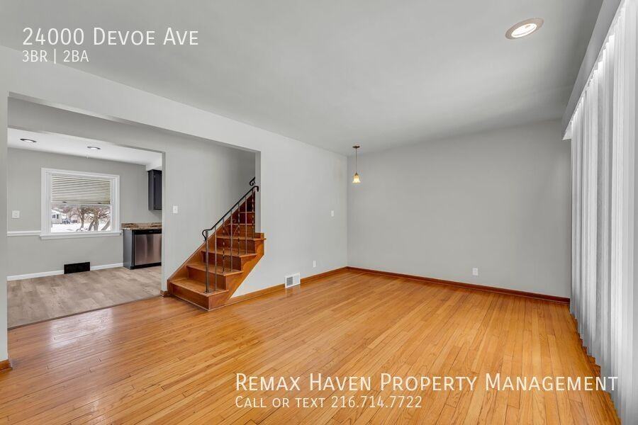 24000 Devoe Ave - Photo 3 of 30