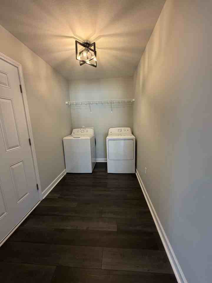 104 Mapleleaf Ct - Photo 4 of 16