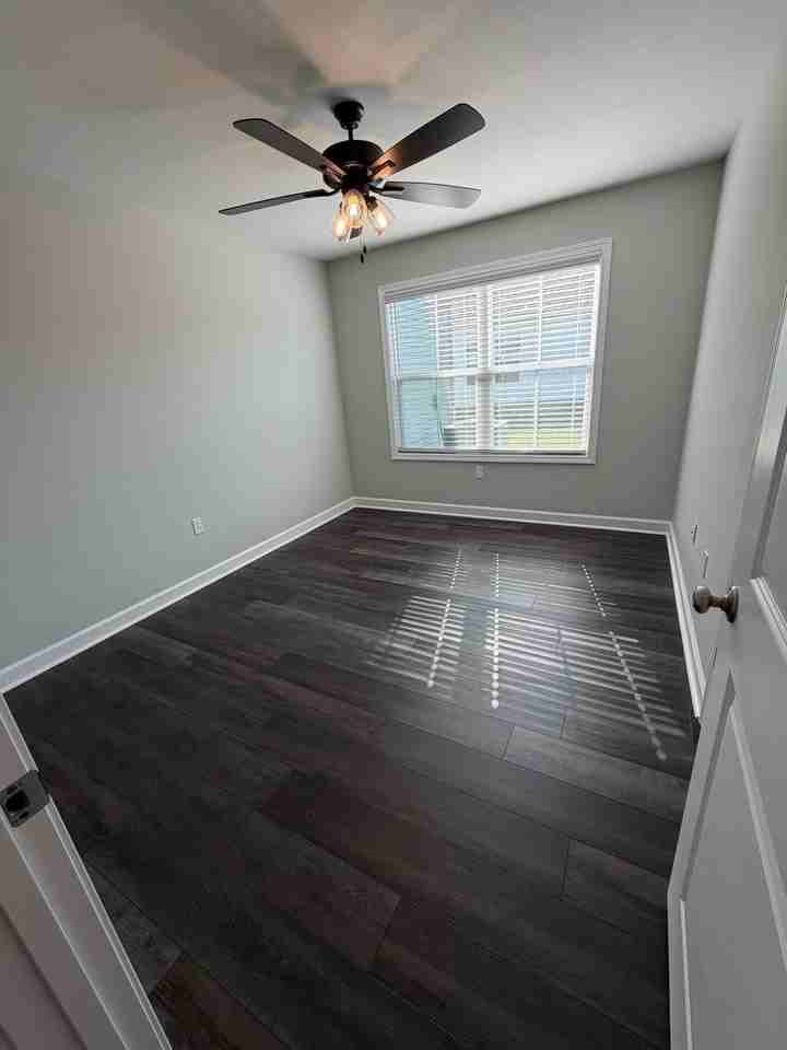 104 Mapleleaf Ct - Photo 7 of 16