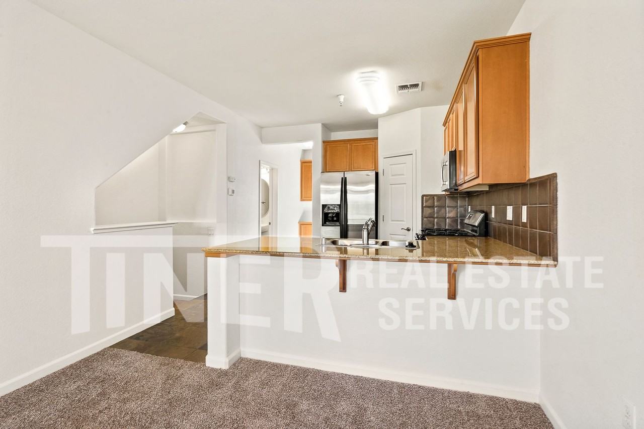 50 Regency Park Cir #12102 - Photo 6 of 25