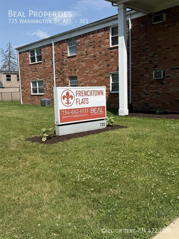 725 Washington St #301 - Photo 2 of 2