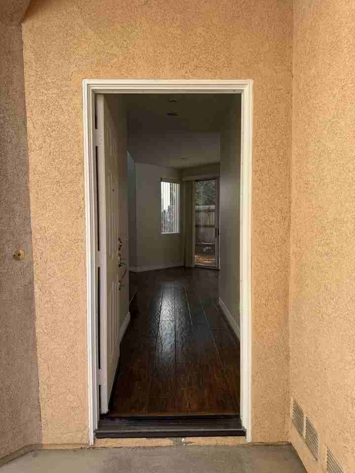 10905 Caminito Arcada #10905 - Photo 3 of 11