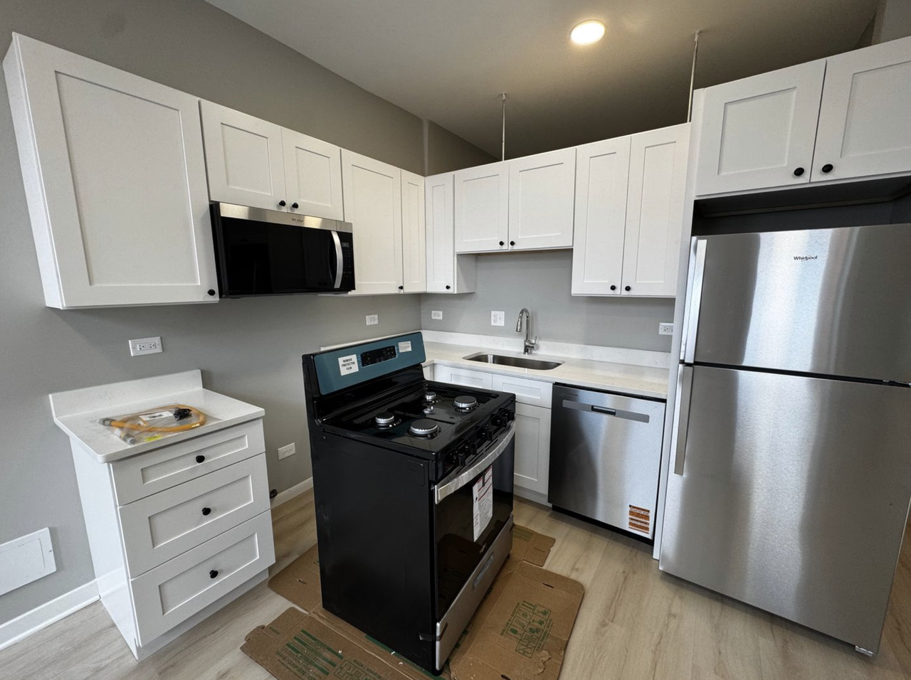 4007 W School St #C - Photo 3 of 14