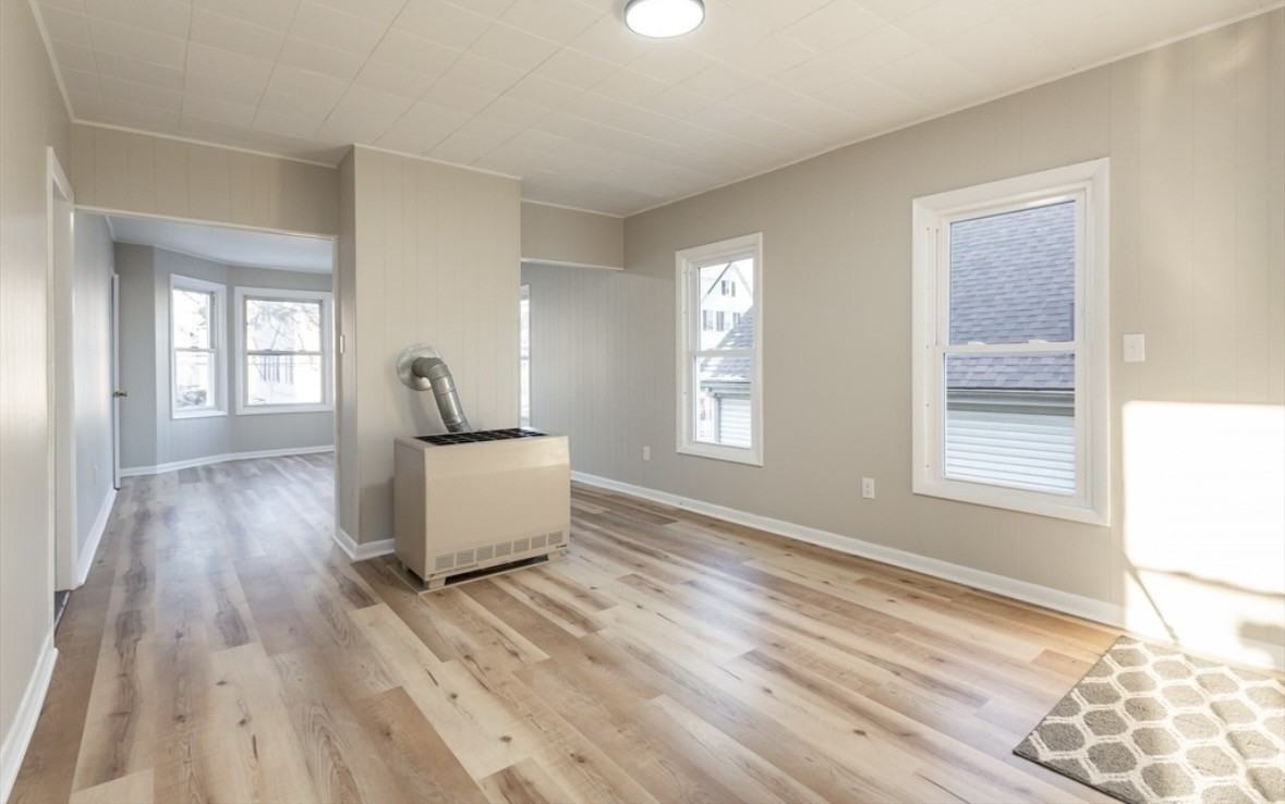 64 Katherine St #2 - Photo 4 of 18