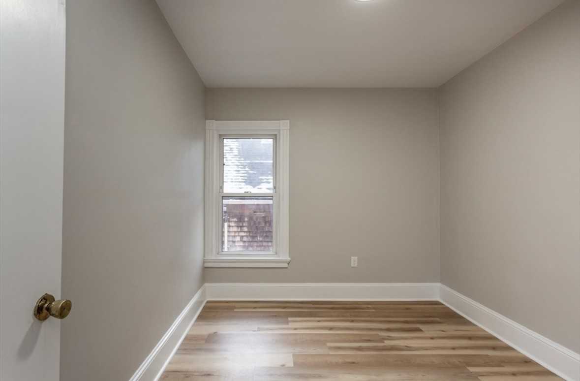 64 Katherine St #2 - Photo 6 of 18