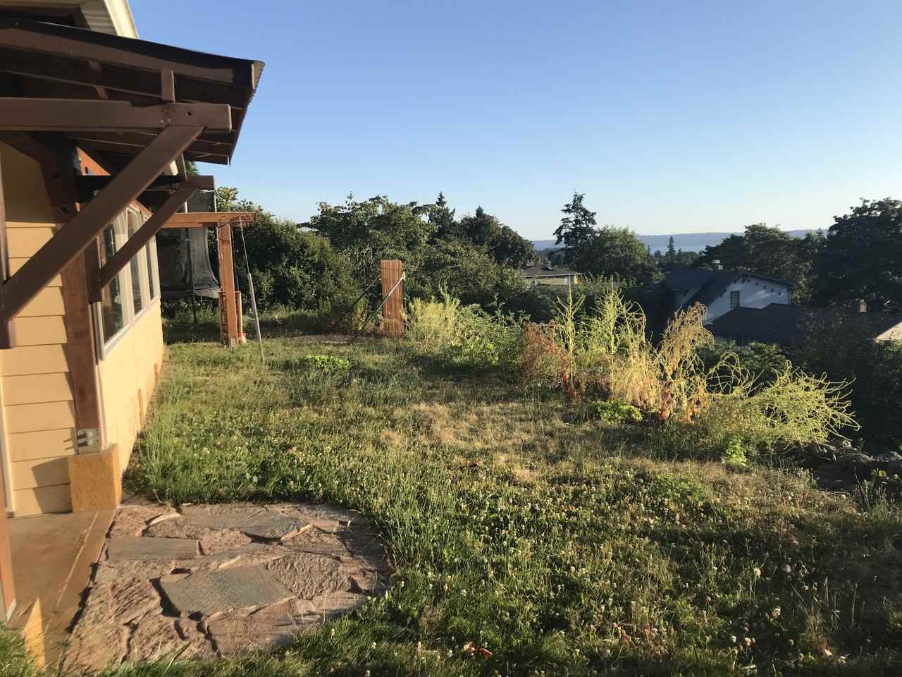 5202 37th Ave Sw #NA - Photo 2 of 11