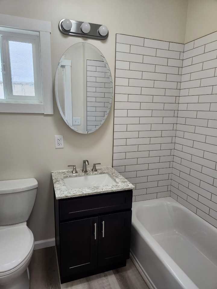 242 16th St #NA - Photo 3 of 7