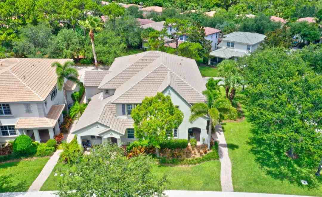 211 Evergrene Pkwy #NA - Photo 5 of 17