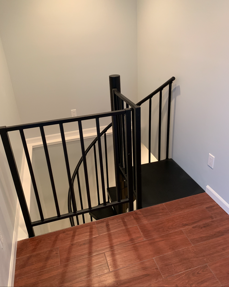 933 E Beardsley Ave #1 - Photo 4 of 11