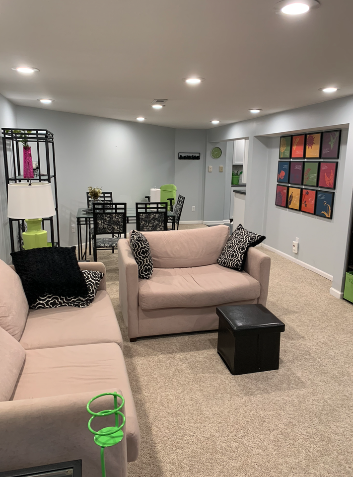 933 E Beardsley Ave #1 - Photo 5 of 11