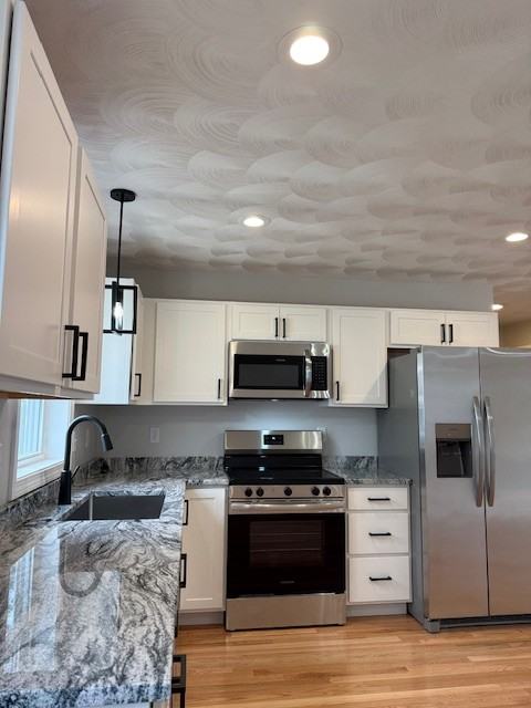 27 Baker St #B - Photo 3 of 18