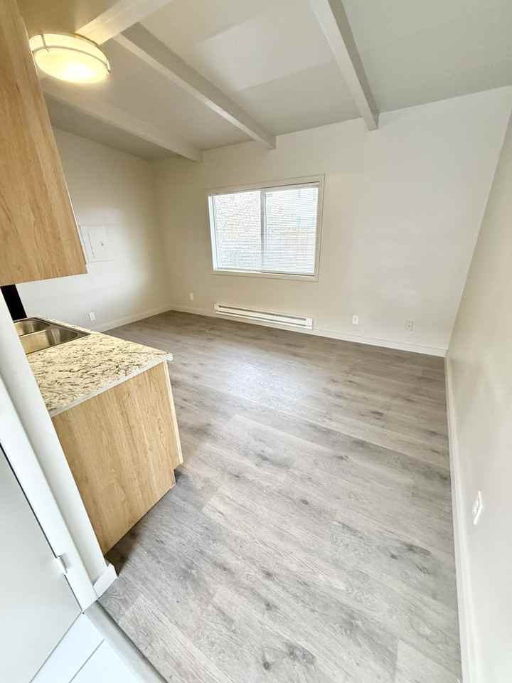 19601 Frontage Rd #10 - Photo 3 of 8