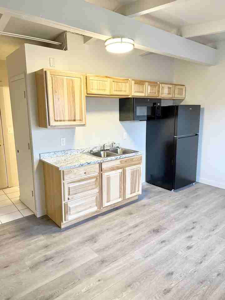 19601 Frontage Rd #10 - Photo 4 of 8