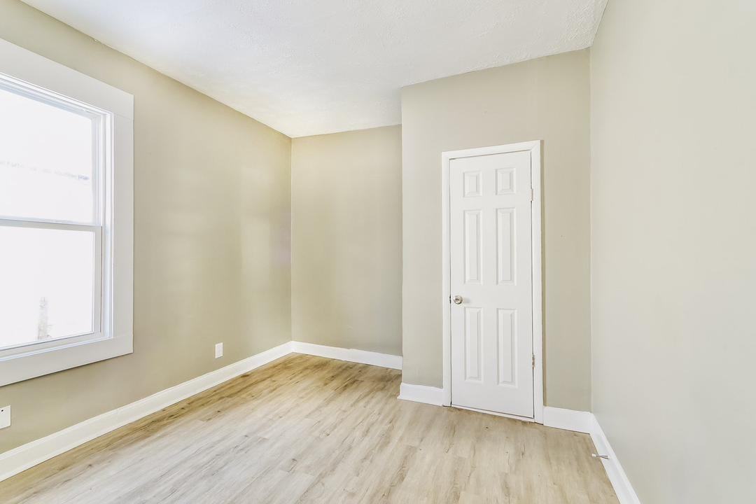 1896 W Laurel Rd #NA - Photo 3 of 4